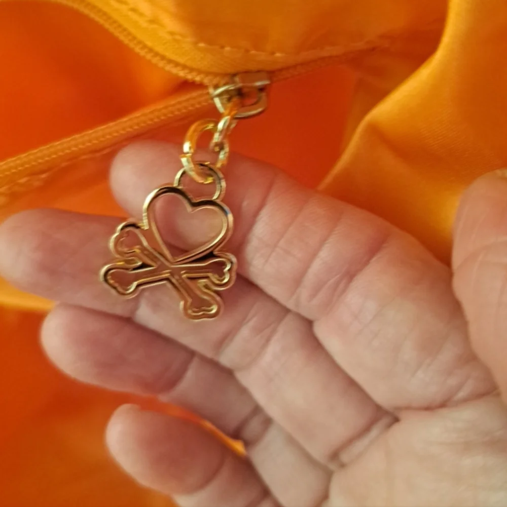 Tokidoki  Stay Groovy Carry All  Tote W Detachable  Strap Excellent - Picture 7 of 13